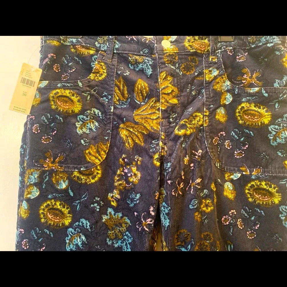 Anthropologie Pilcro The Icon Flare Low-Rise Corduroy Floral Pants - Picture 7 of 11